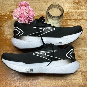 New Never Worn Men’s Brooks Glycerin 21. Size 11